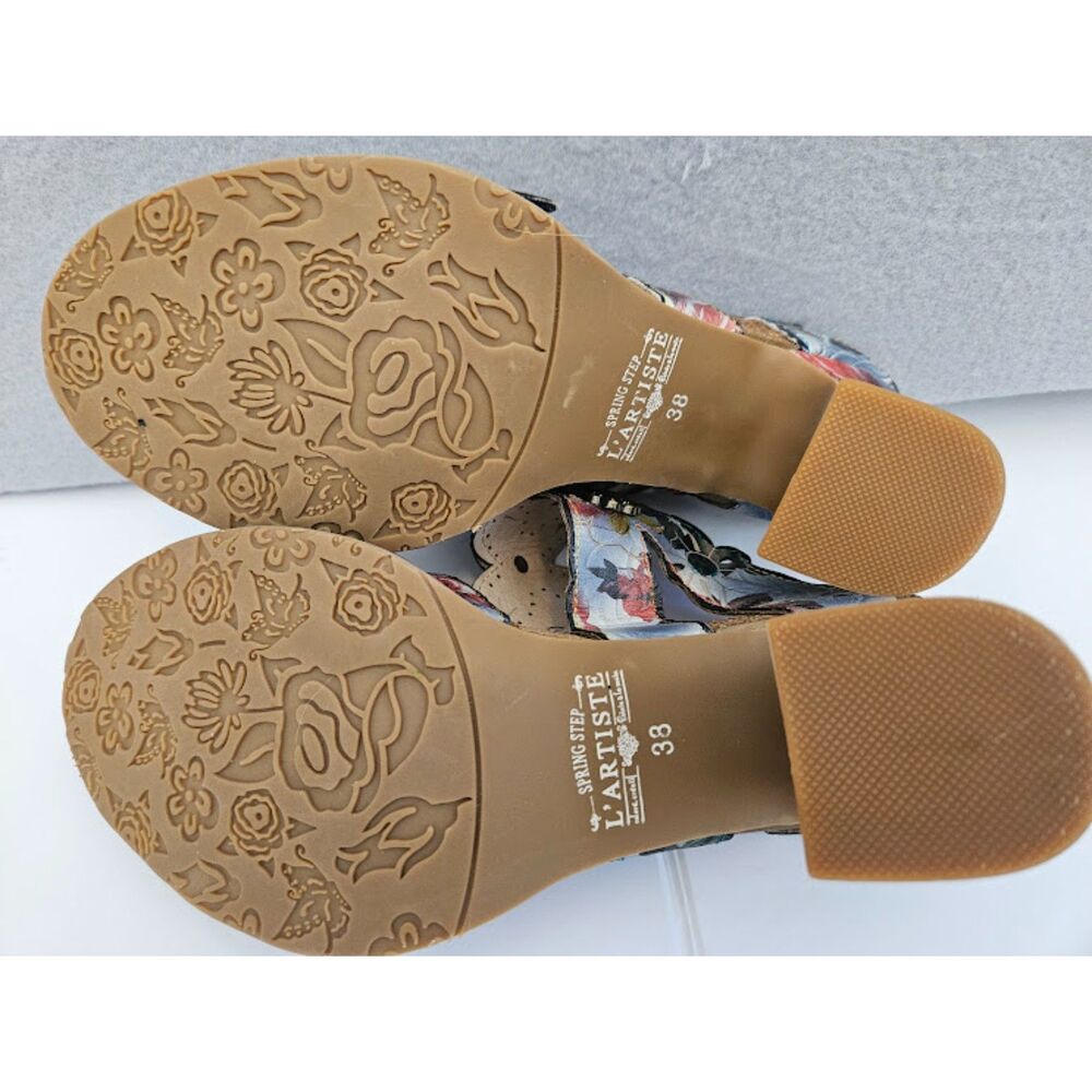 L'Artiste Radiating Sandals by Spring Step - Picture 3 of 8